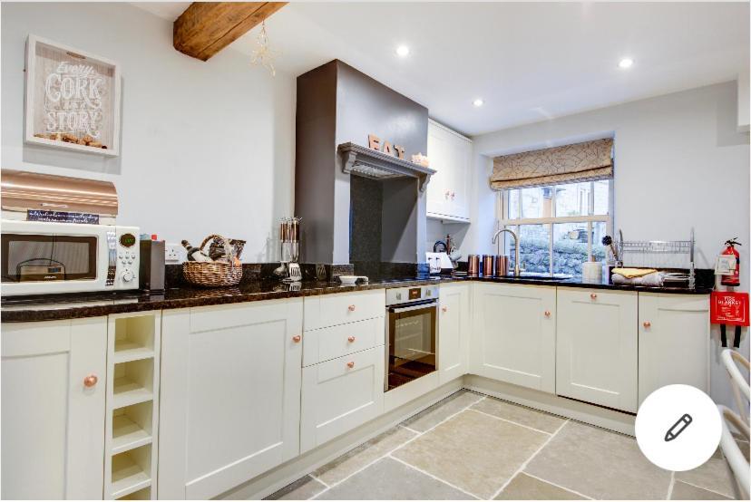 Rustic Retreats Jacks Cottage With Hot Tub & Alpaca Walking Experiences Matlock  Exterior foto